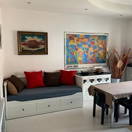 Suite In Town Milan Bagian luar foto
